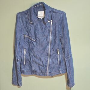 Bagatelle Collection denim moto jacket, Asymmetrical zip front. Size Small